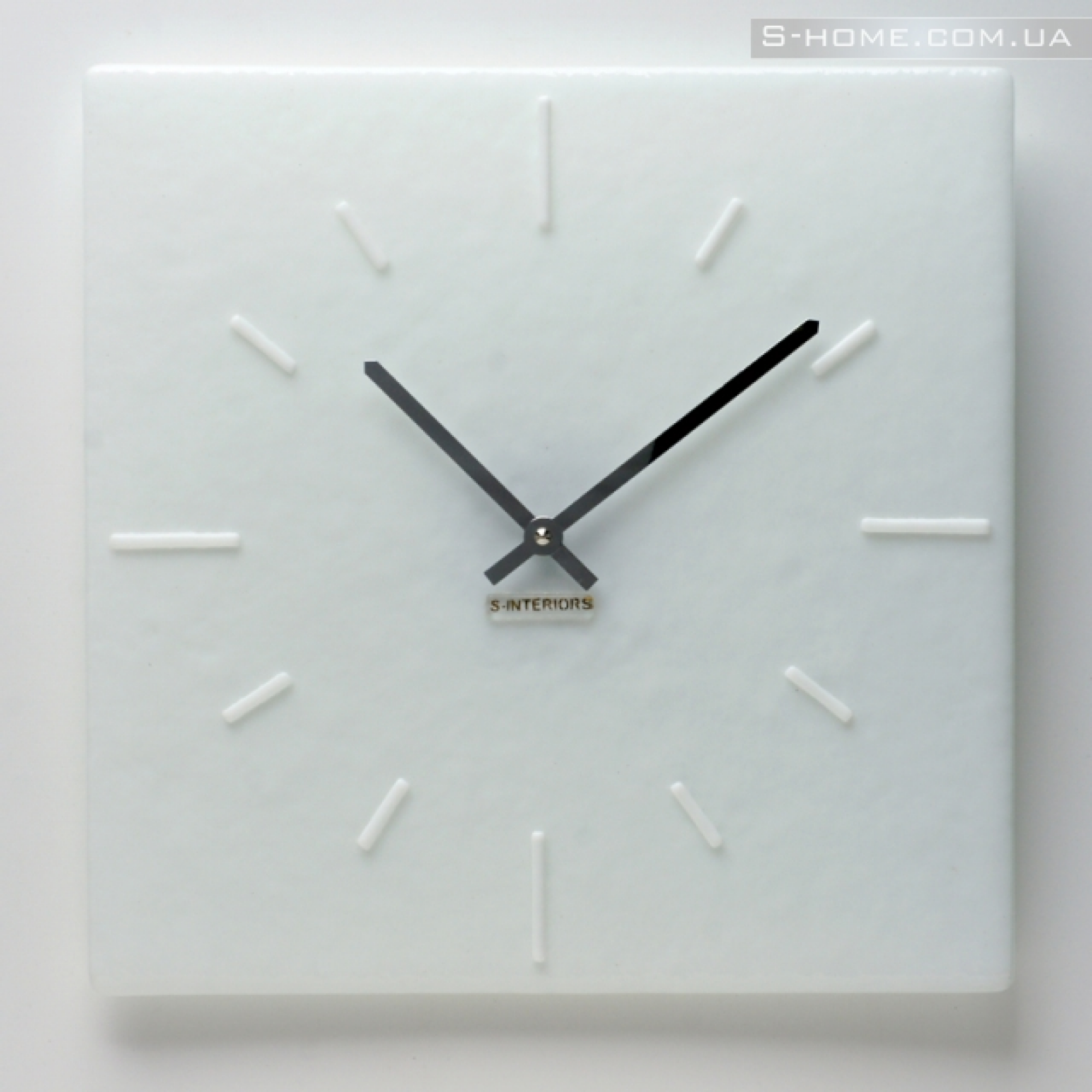Білий настінний годинник S-Interiors Сomplete
